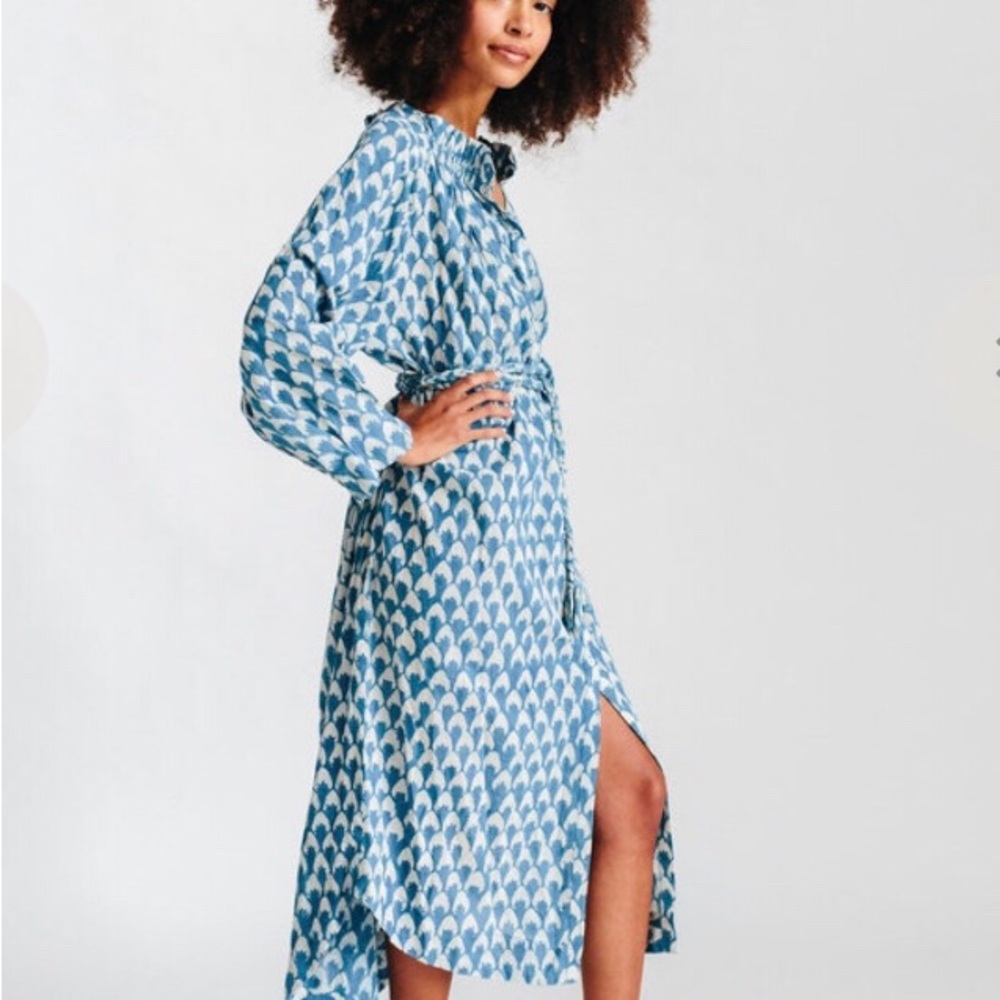 Blue Patterned Long Sleeve Midi Dress